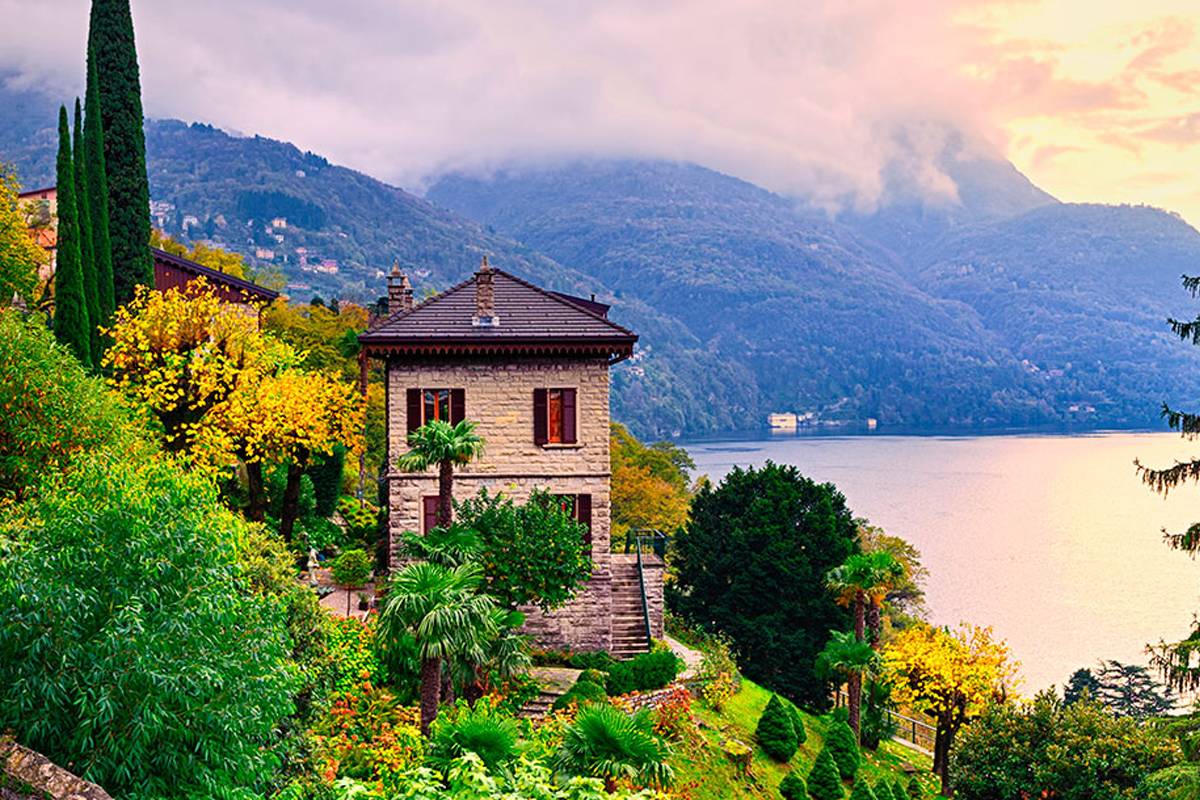 Lookals Como Lake & Bellagio Day-trip from Milan